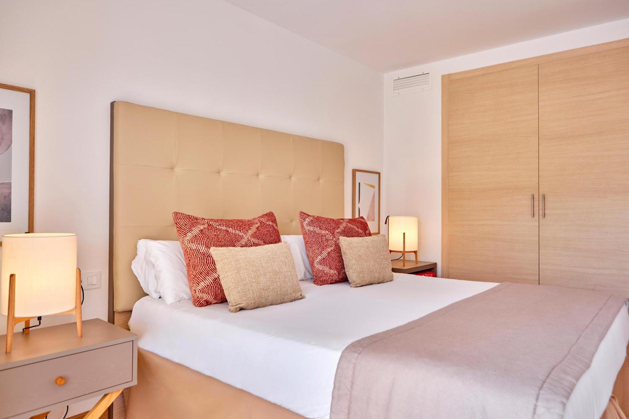 Aparthotel Zafiro Bahia à Playa de Muro  Extérieur photo