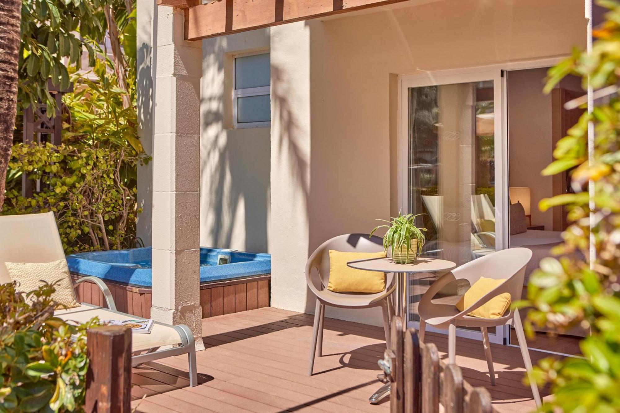 Aparthotel Zafiro Bahia à Playa de Muro  Extérieur photo