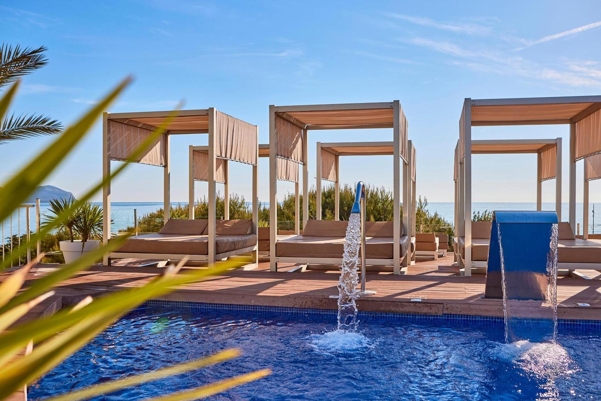 Aparthotel Zafiro Bahia à Playa de Muro  Extérieur photo